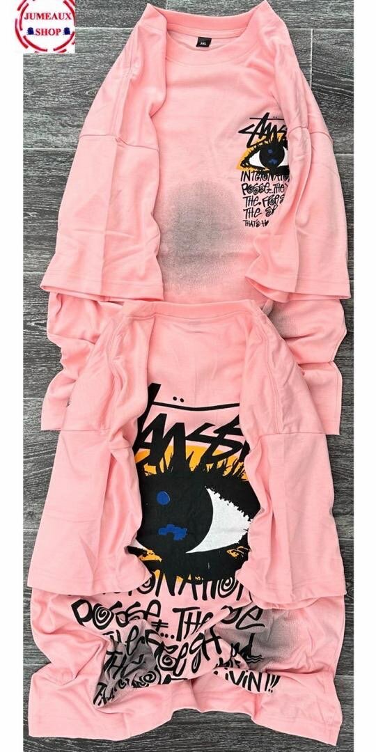 T-shirt rose avec imprimé graphique