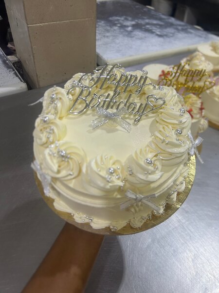 Gâteau d'anniversaire élégant