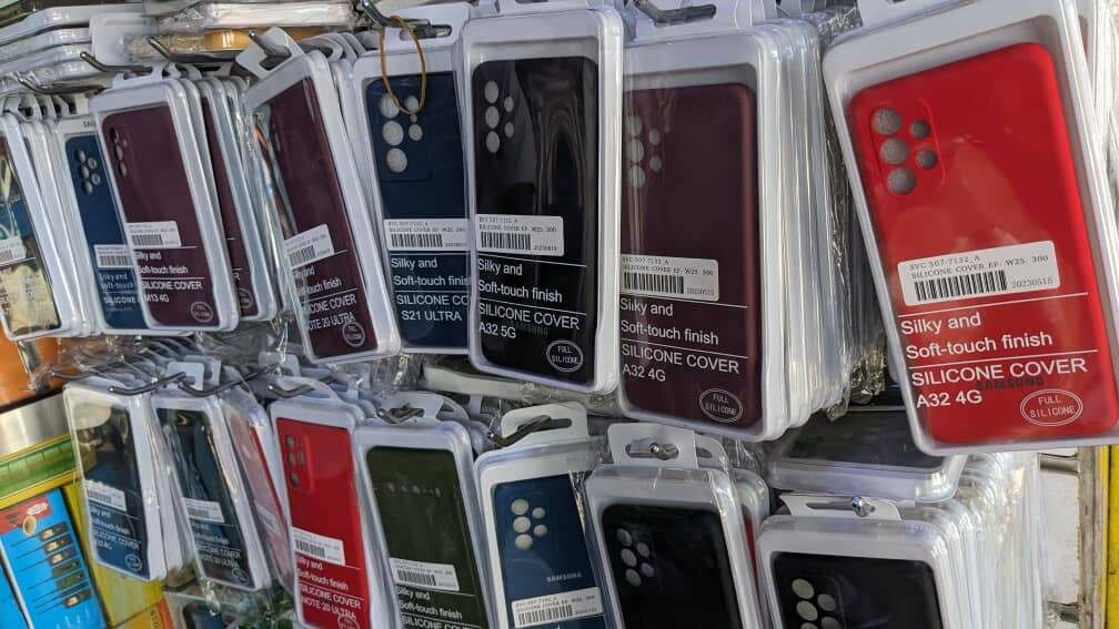 All Samsung silicone phone pouches