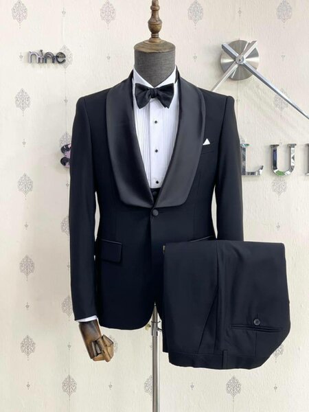 Costume de cérémonie élégant pour homme