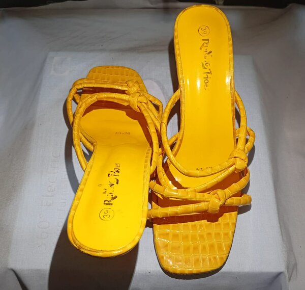 Sandales Jaunes Chic Femme