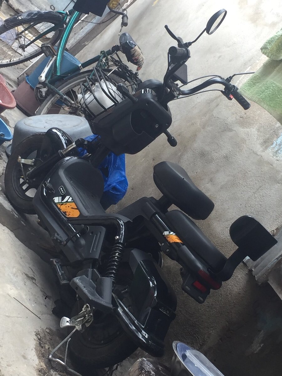 Scooter électrique élégant