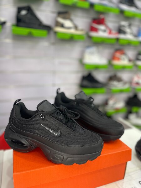 Nike portal sneakers