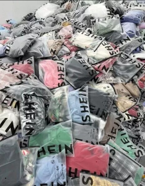 Pyjama en satin dentelle femme