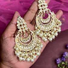 Artificial earrings