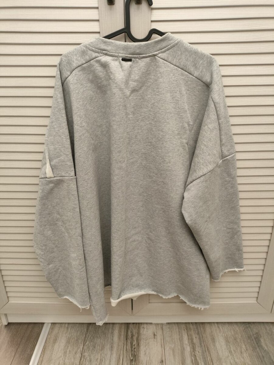 Оверсайз кофта ADAB