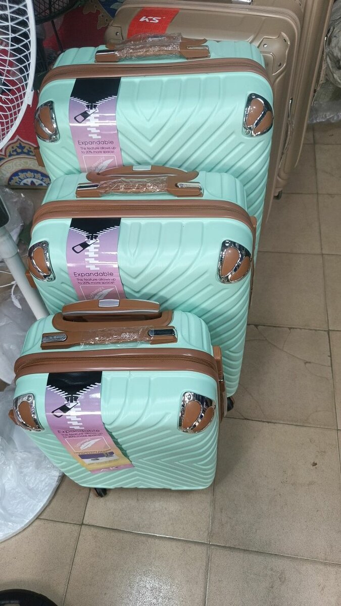 Valise originale toujours disp