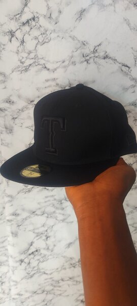 Casquette noire élégante