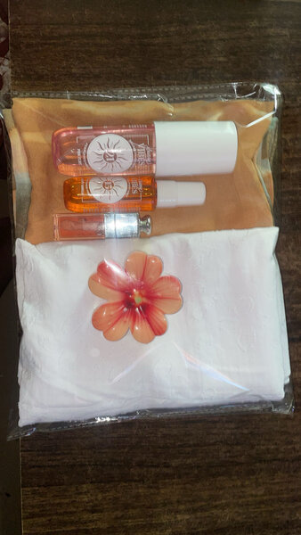 Box foulard et parfums florale