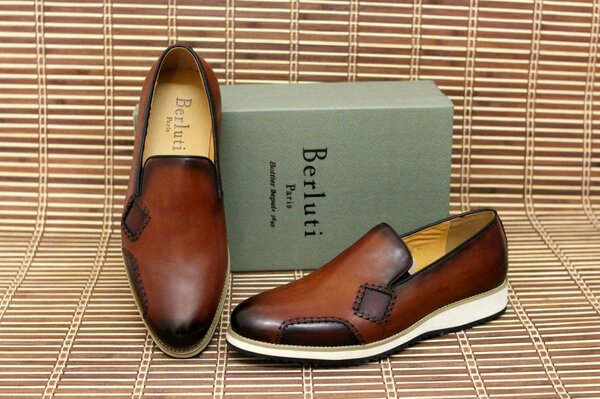 CHAUSSURE MOCASSIN  BERLUTI DE QUALITÉ ET ORIGINALE