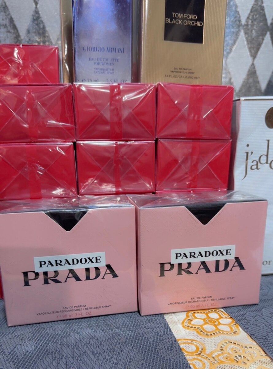 PRADA PARADOXE