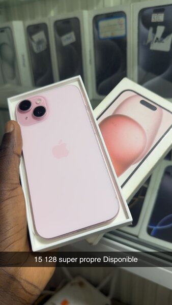 iPhone 15 Simple
