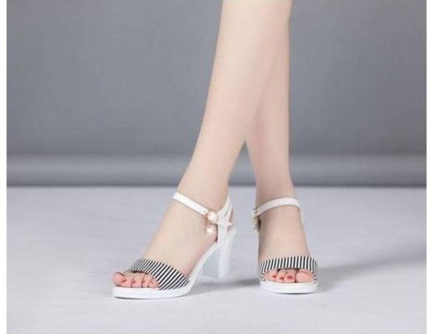 Ladies Fashion Stripe Sandals