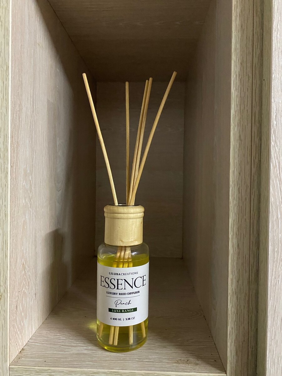 100ml Essence Luxe Range Reed Diffuser