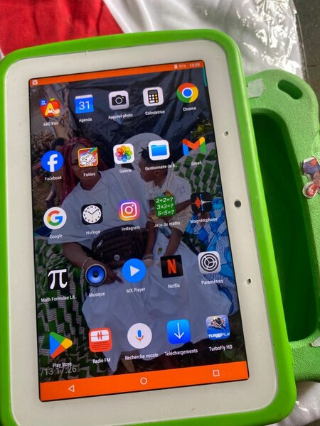 Tablette Enfant avec Étui Résistant