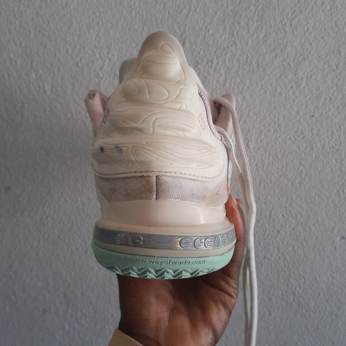 Baskets unisex modernes