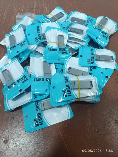 Clé USB 4Gb 2000f