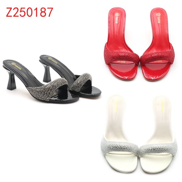 Sandales à talons brillants