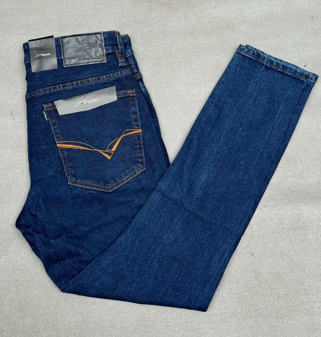 Jeans en denim bleu classique