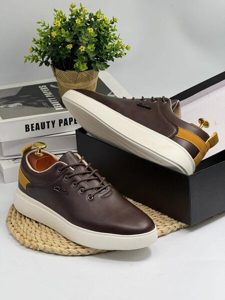 CLARKS CLASSIC WEAR