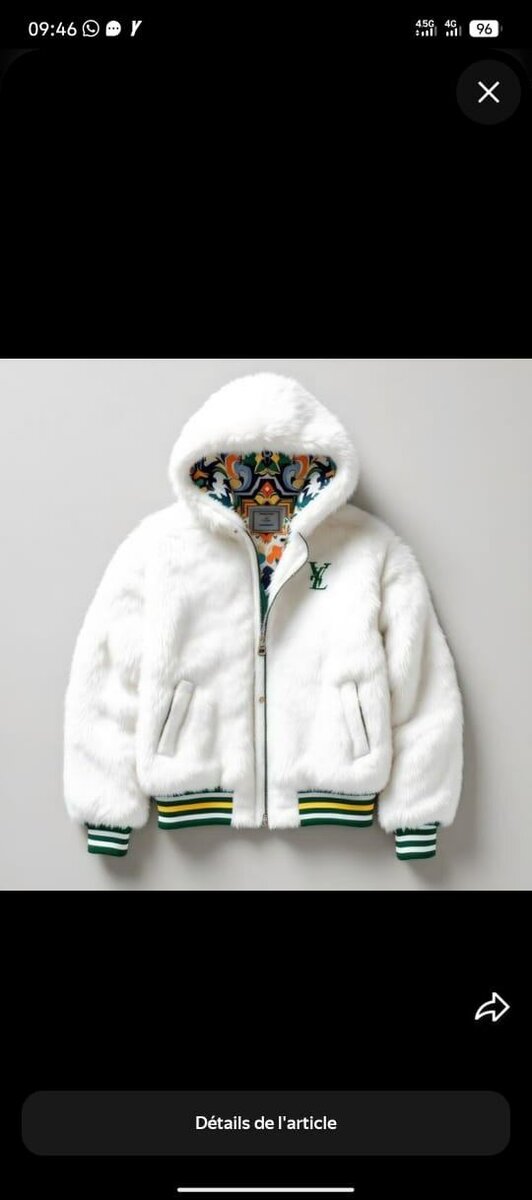 Veste à Capuche en Fausse Fourrure Blanche