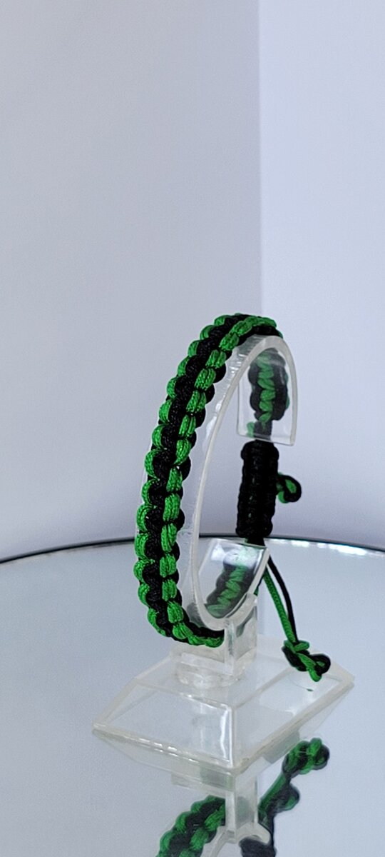 Bracelet tressé vert noir