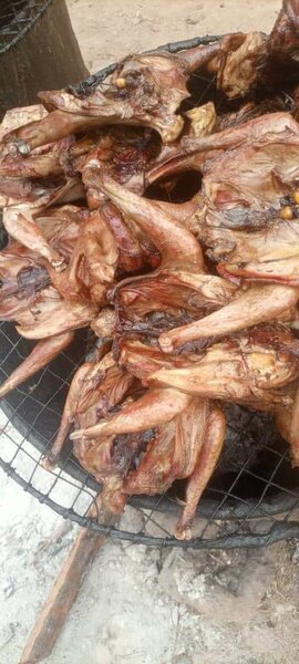 (Poulet )pondeuse fumé