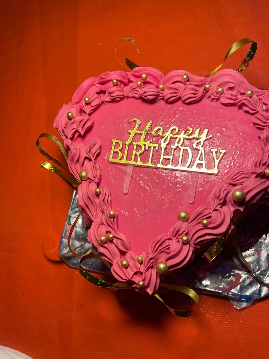 Gâteau d'Anniversaire Cœur Rose