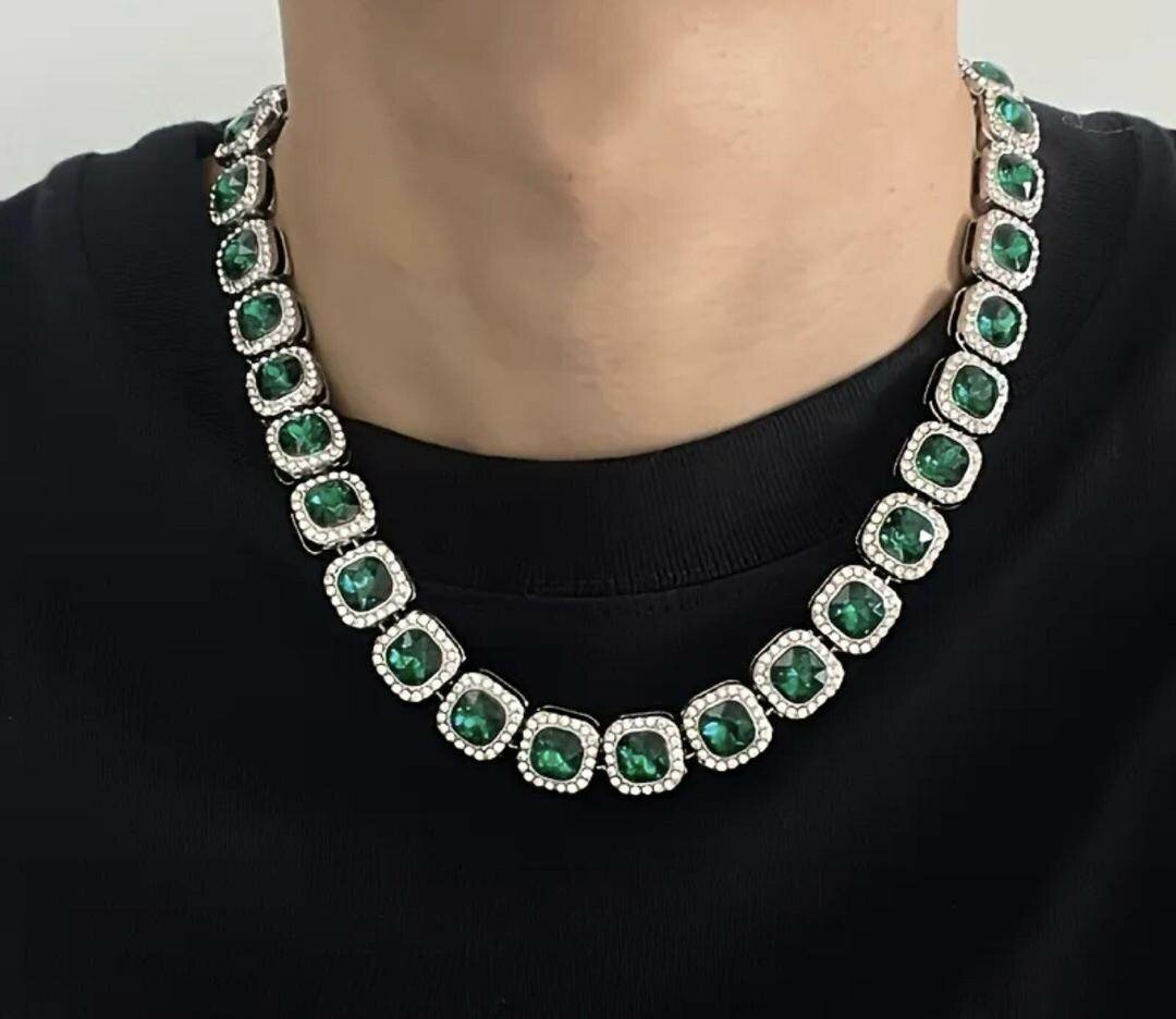 Collier élégant pierres précieuses