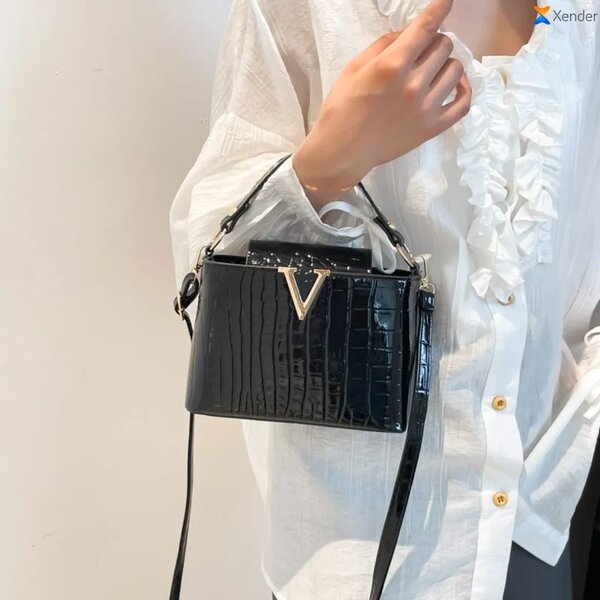 Sac à main en cuir noir élégant