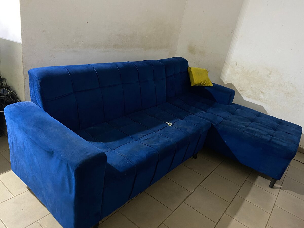 Table à manger en verre moderne