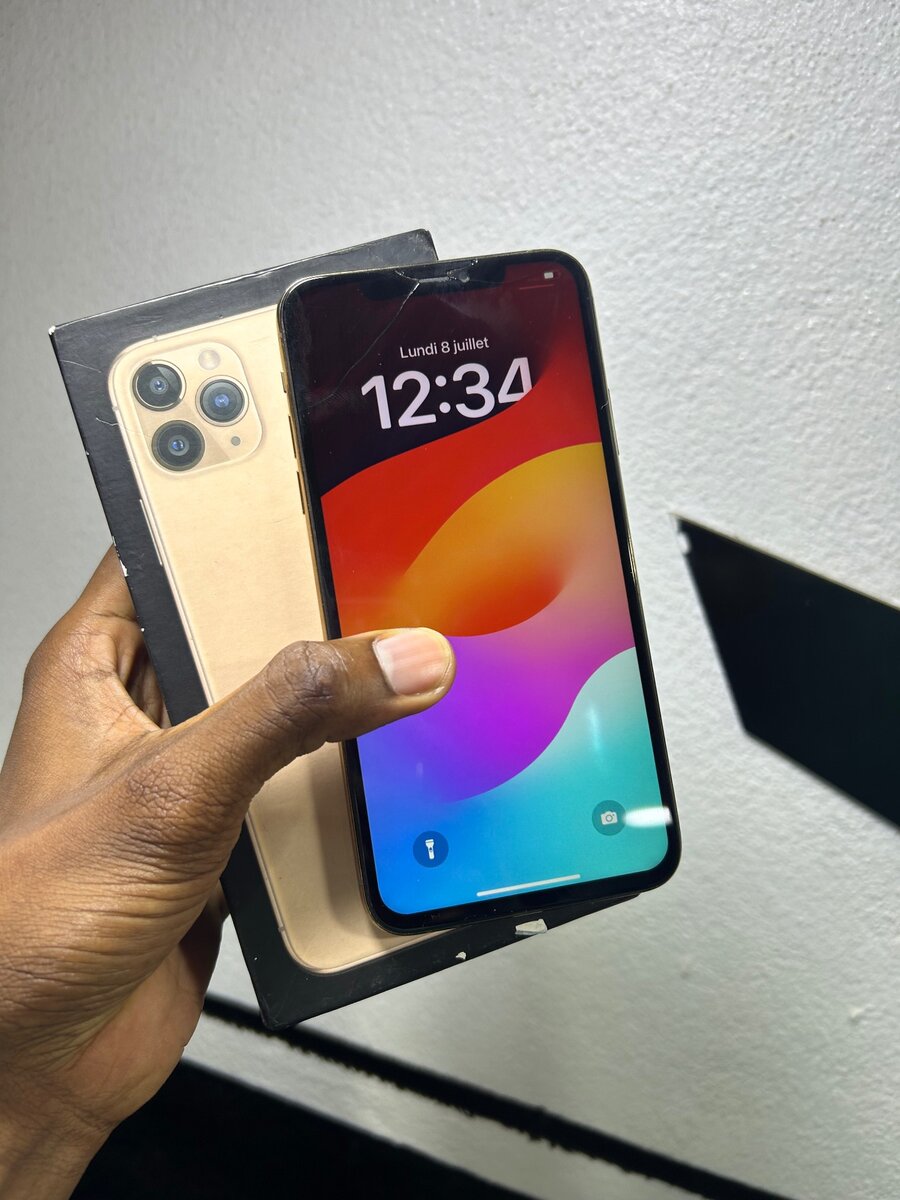 iPhone 11 Pro Max 64Go