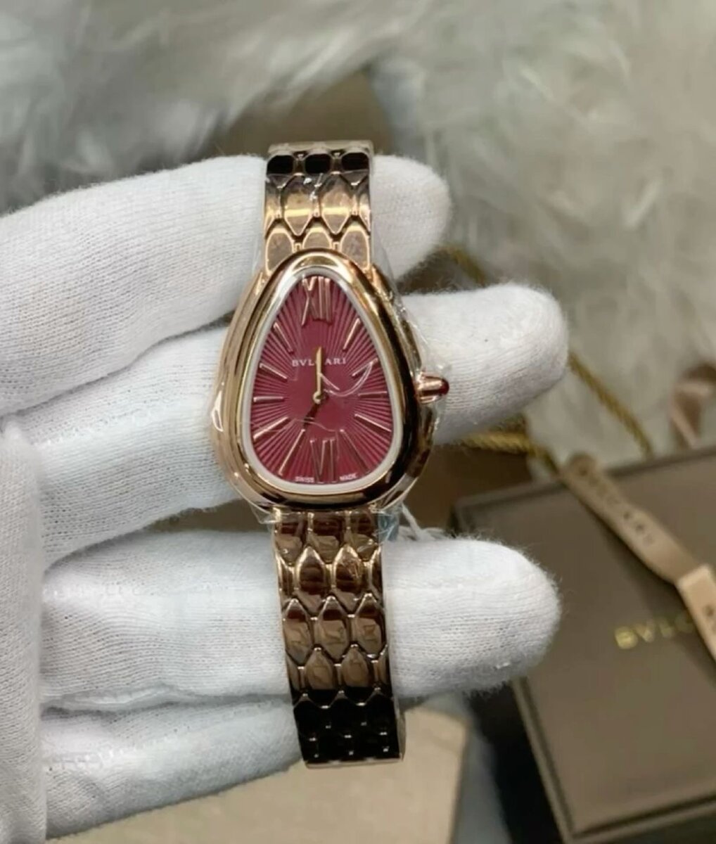 Montre Serpenti Rose Luxueuse