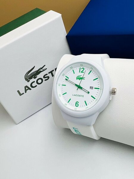 Montres lacoste