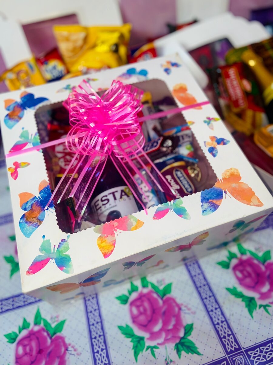 Ladies gift sets Hamper