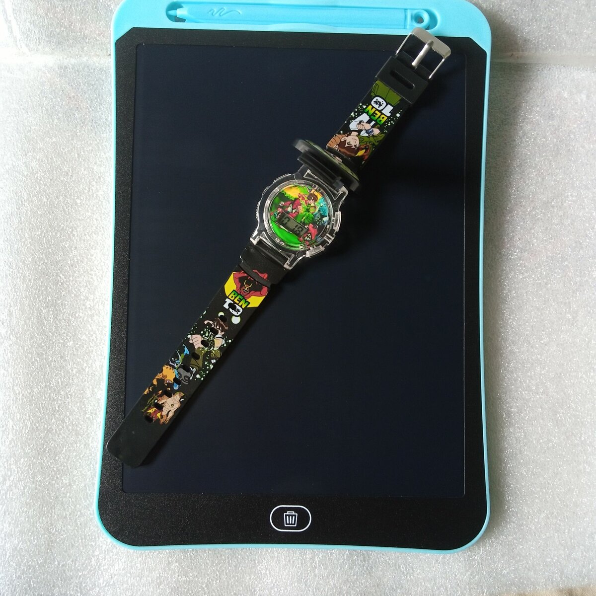 SUPER Ardoise Éducatif LCD 10 " et montre numérique 