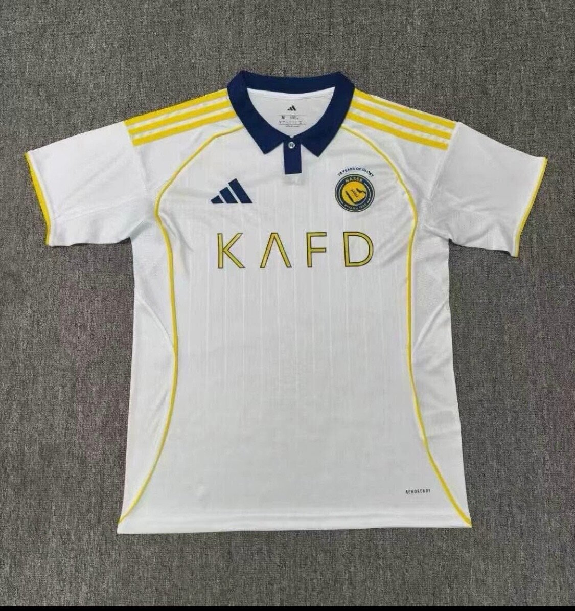 Maillot de football moderne