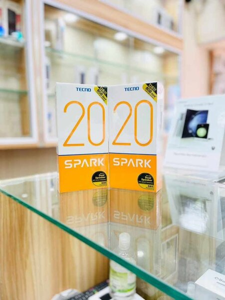 SMARTPHONE TECNO SPARK 20