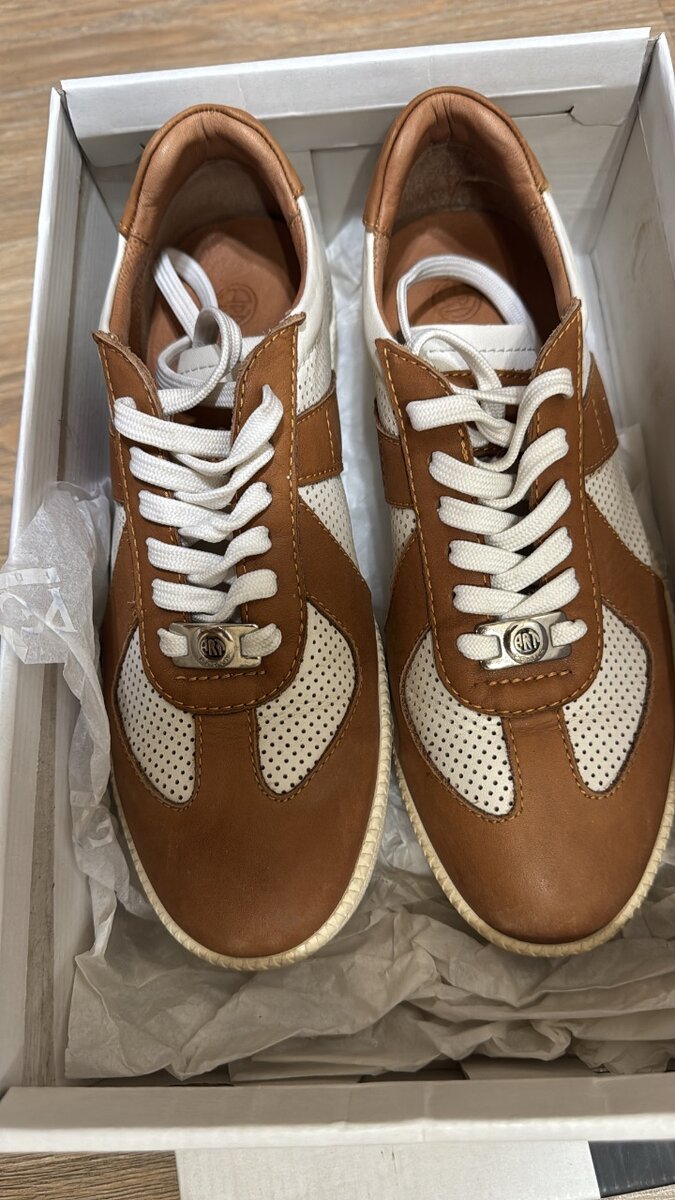 Продаем, классную обувь!