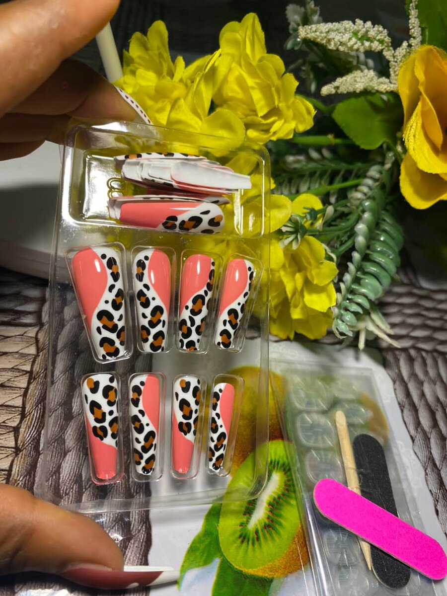 Ongles Press-Ons Éclatants