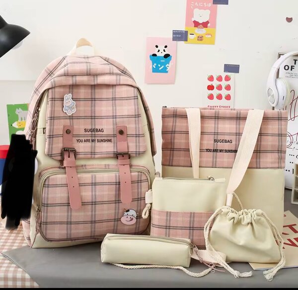 Set de sacs à dos et accessoires tendance