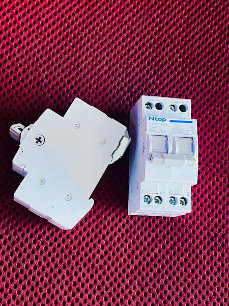 Change over switch double pole