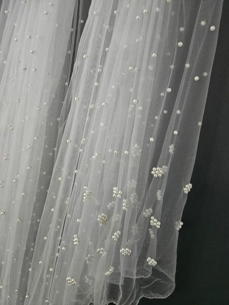 Voile de mariée perlé élégant