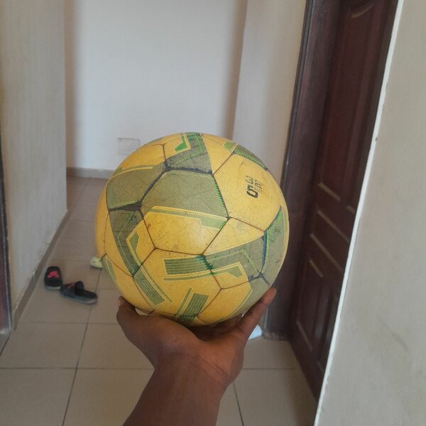 Ballon de football robuste