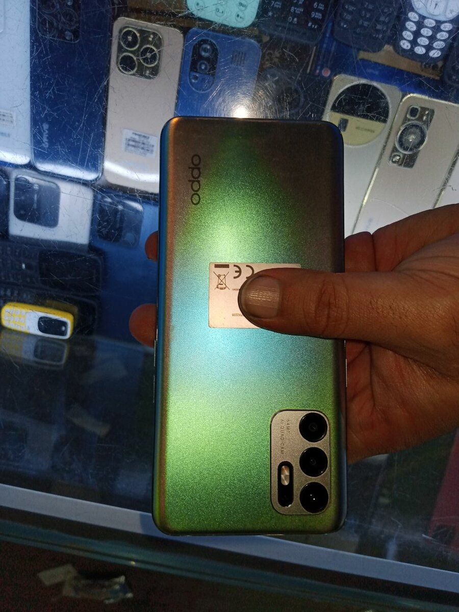 Oppo Reno6 box charger avalibel