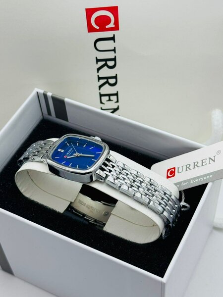 Montre Luxe  FEMME CURREN