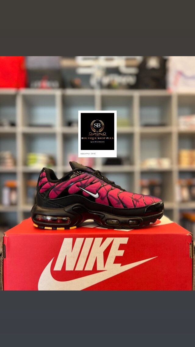 Basket NIKE TN original dans carton