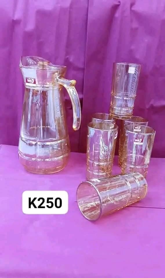 Set of glasses with a decanter