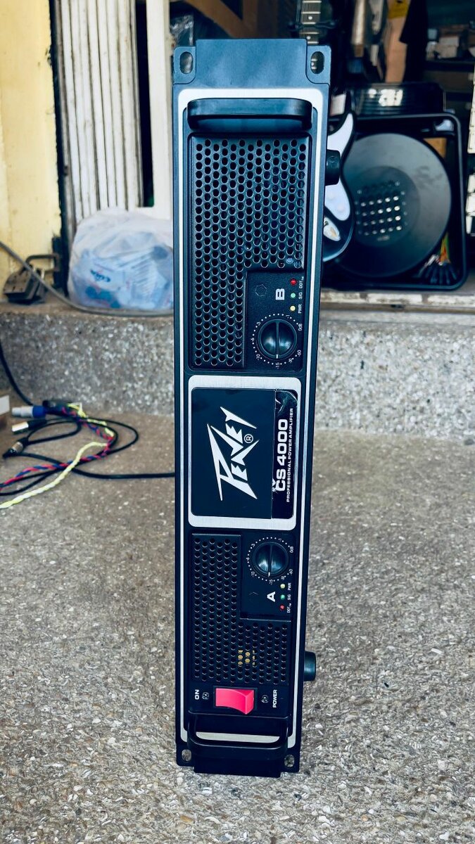 PEAVEY CS 4000 Amplify