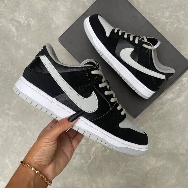 Baskets noires classiques